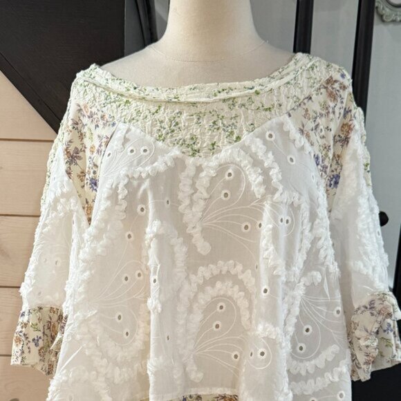 POL Lace Floral High Low Top Size Medium - Picture 11 of 11